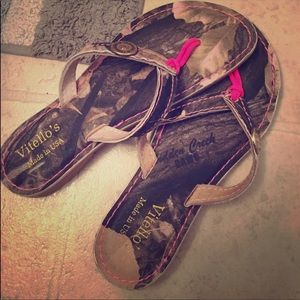 Camouflage flip flops